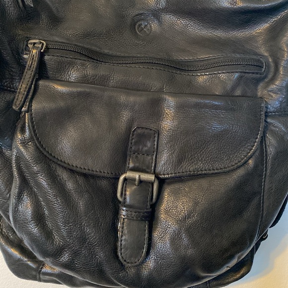 Hide and Stitches Black Leather Purse/Crossbody Bag - Picture 4 of 10